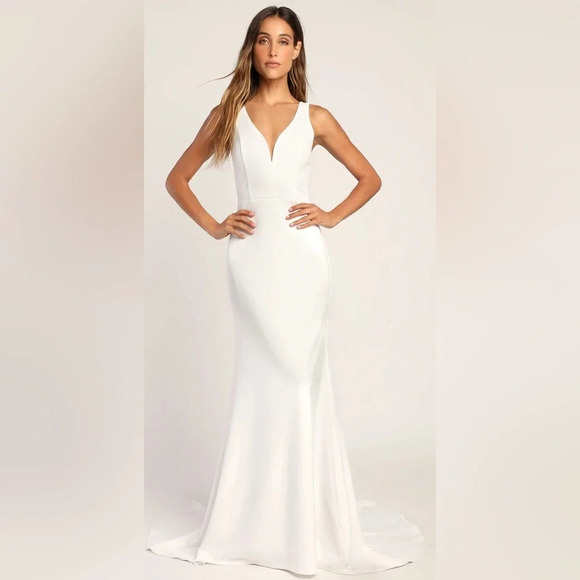 Lulu's Long-Lasting Love Ivory Lace V-Neck Mermaid Dress Size Small # 0344 - Picture 2 of 9